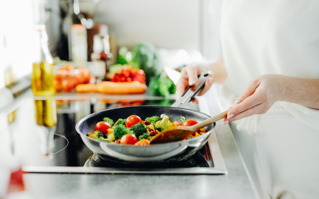 Co ugotować na obiad? Pomysły na obiad dla całej rodziny – tanio i pysznie. Poznaj szybkie przepisy obiadowe!